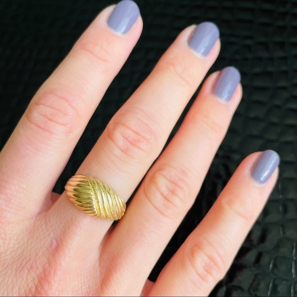 14k Gold Matte And Polished Chevron Woven Crossover Dome Ring - Picture 5 of 9